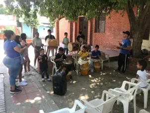 Talleres de enseñanza de música tradicional, instrumentos y bailes cantao's de tambora — Fundación El Chandé (foto 11 de 11).